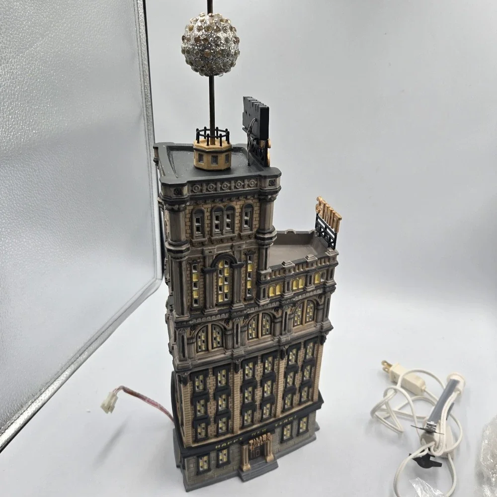 Dept 56 The Times Tower Special Edition Gift Set Times Square 2000 Not Working